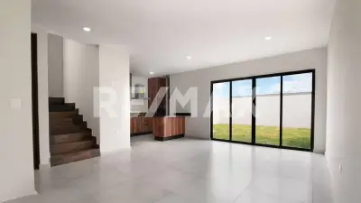 Casa en venta en Centro - foto 2