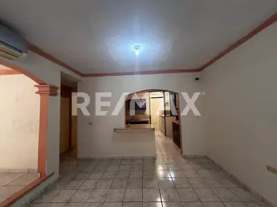 Casa en venta en Centro - foto 2