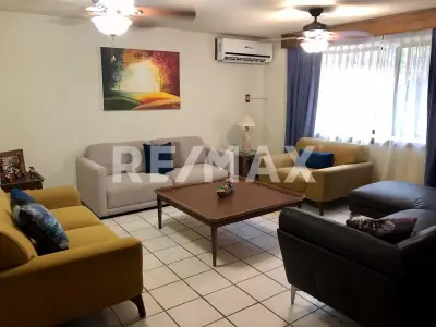Casa en venta en Centro - foto 3