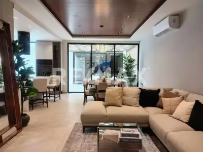 Casa en venta en Centro - foto 2