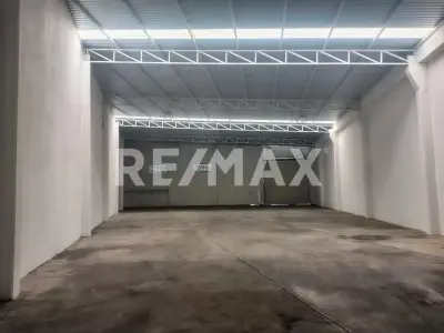 Bodega en renta en Centro - foto 2