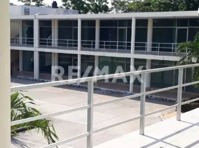 Local comercial en venta en Paraíso - foto 3