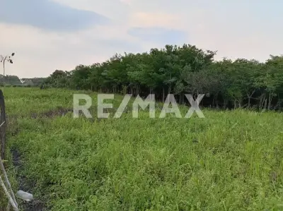 Terreno en venta en Centro - foto 2