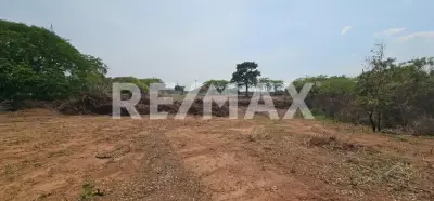 Terreno en venta en Centro - foto 3