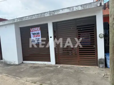 Casa-comercial en venta