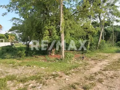 Terreno en venta en Centro - foto 3
