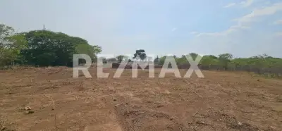 Terreno en venta en Centro - foto 2