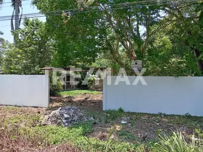 Terreno en venta en Centro - foto 2