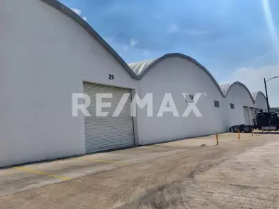Bodega - industrial en renta