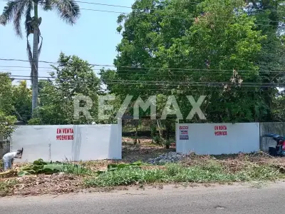 Terreno comercial en venta
