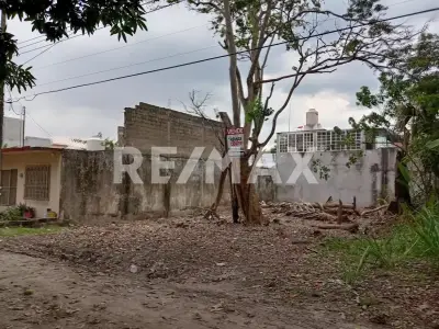 Terreno en venta en Centro - foto 2