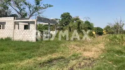 Terreno en venta en Centro - foto 2
