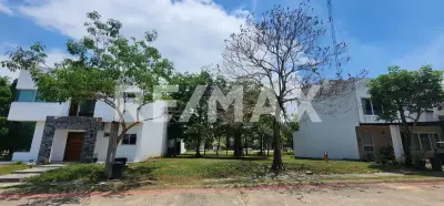 Terreno en venta en Centro - foto 2