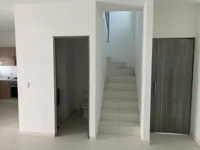 Casa en venta en Tlajomulco de Zúñiga - foto 2