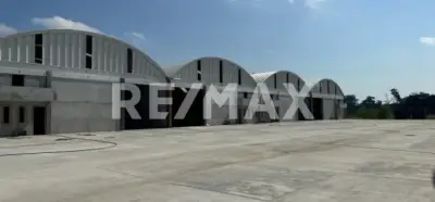 Bodega industrial en renta