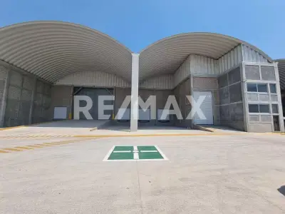 Bodega - comercial en renta