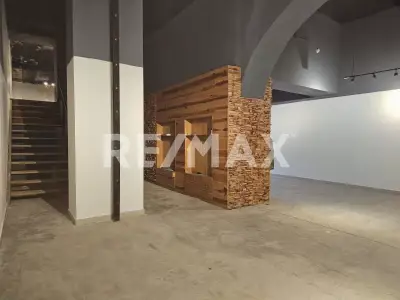 Local comercial en renta en Centro - foto 3