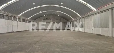 Bodega - comercial en renta