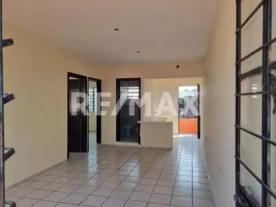 Casa en renta en Centro - foto 2