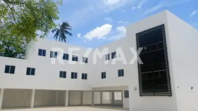 Hoteles y edificios en renta en Paraíso - foto 2