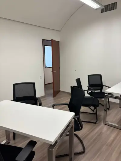 Hermosa oficina en renta, completamente equipada