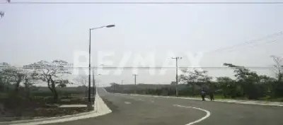 Terreno industrial en venta