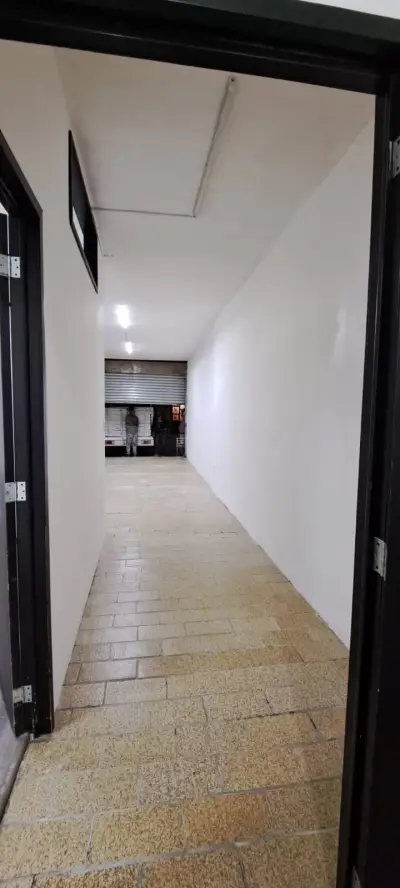 Local comercial en renta en León - foto 2