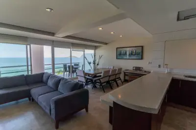 Condominio en venta en torre azul con vista al mar