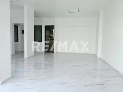 Local comercial en renta en Centro - foto 4