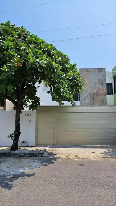 Re estrene casa en costa de oro