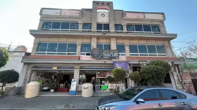 Renta de local comercial con excelente ubicacion