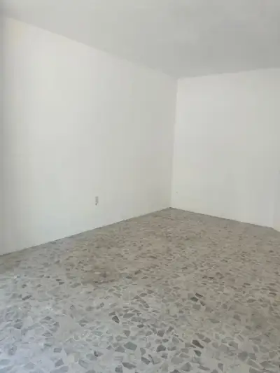 Local comercial en renta en Guadalajara - foto 3
