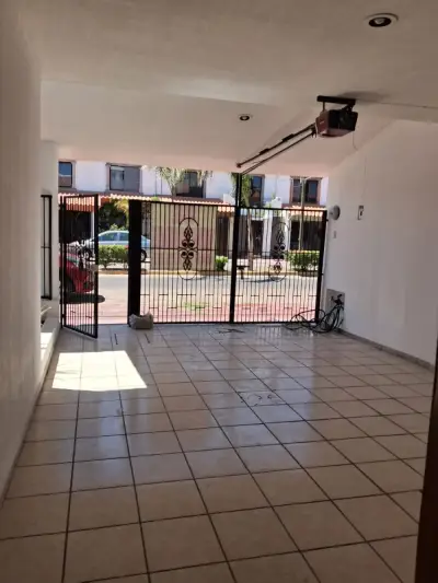 Casa en venta en Aguascalientes - foto 3