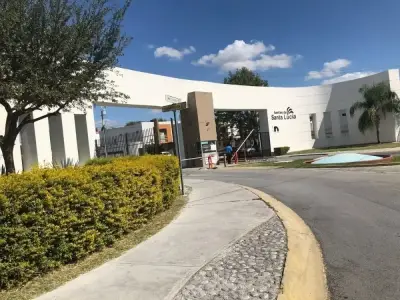 Casa en venta en Apodaca - foto 2