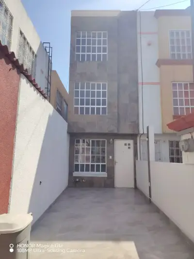 Casa en venta en heroes tecamac de 4 recamaras
