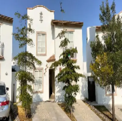 Renta de Casa en condominio en El refugio
