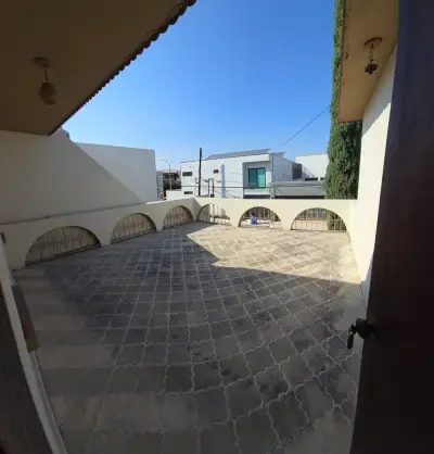 Casa en venta en Guadalupe - foto 2