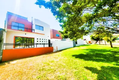 Casa en venta en Alvarado - foto 2