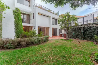 Hermosa residencia, impecable en fracc. Privado