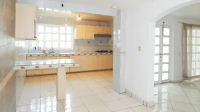 Casa en venta en Guadalajara - foto 3