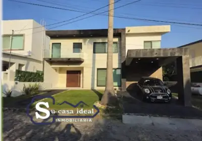 Casa de lujo en lomas de cocoyoc
