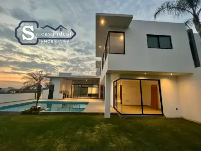 Excelente casa en lomas de cocoyoc