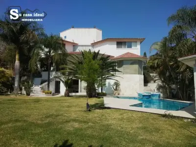 Hermosa casa en lomas de cocoyoc