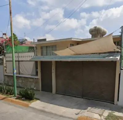 Remato casa sin posesión en fracc. Jardines de la florida.