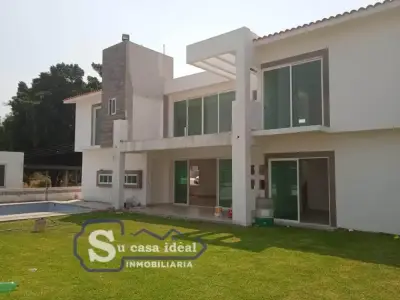 Casa en lomas de cocoyoc con espacios pensados para ti