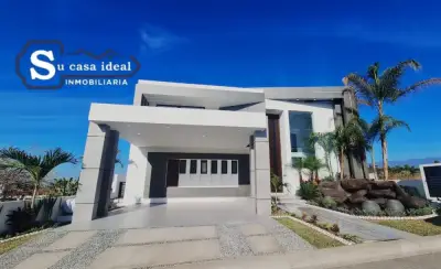 Vive el estilo en fraccionamiento lomas de cocoyoc