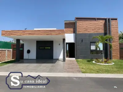 Espectacular casa en venta ubicada en lomas de cocoyoc