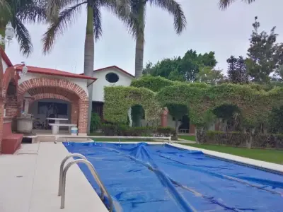 Hermosa casa con excelente metraje en oaxtepec