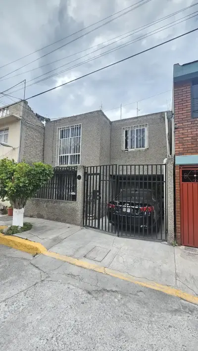 🚇 ¡casa a 2 calles del metro Múzquiz! $2.2m | 2 niveles