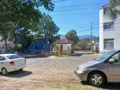 Departamento con local comercial en san agustin